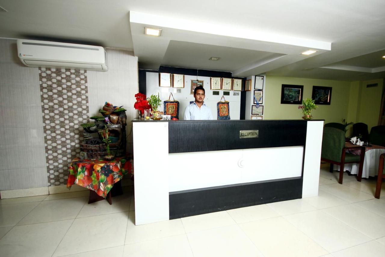 New Hotel Panda Katmandú Exterior foto