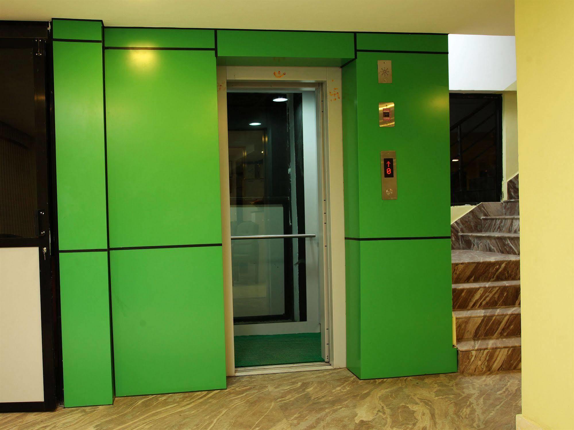 New Hotel Panda Katmandú Exterior foto